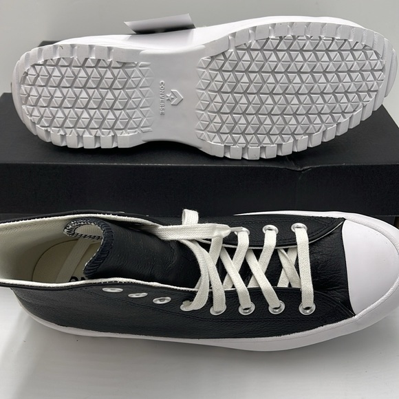 Converse WMNS CTAS LUGGED 2.0 HI
BLACK/EGRET/WHITE A03704C Paltforms Sn… - Picture 4 of 16